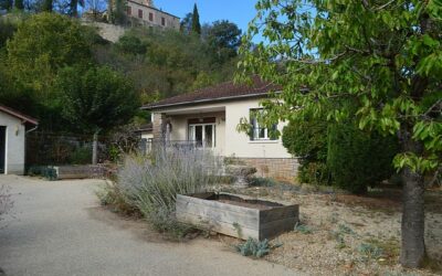 Village house with garden situted between Cordes-sur-Ciel and Saint Antonin-Noble-Val