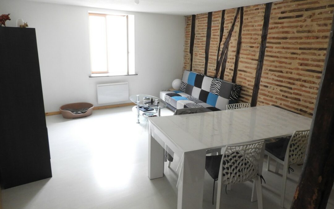 Réalmont, Appartement T3 BIS DUPLEX de 82 m² + garage