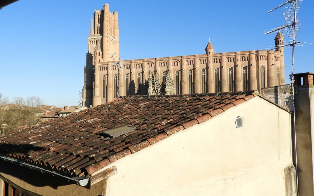 ALBI, Vue Imprenable sur la Cathédrale, Appartement T2 de 52 m² avec ascenseur.