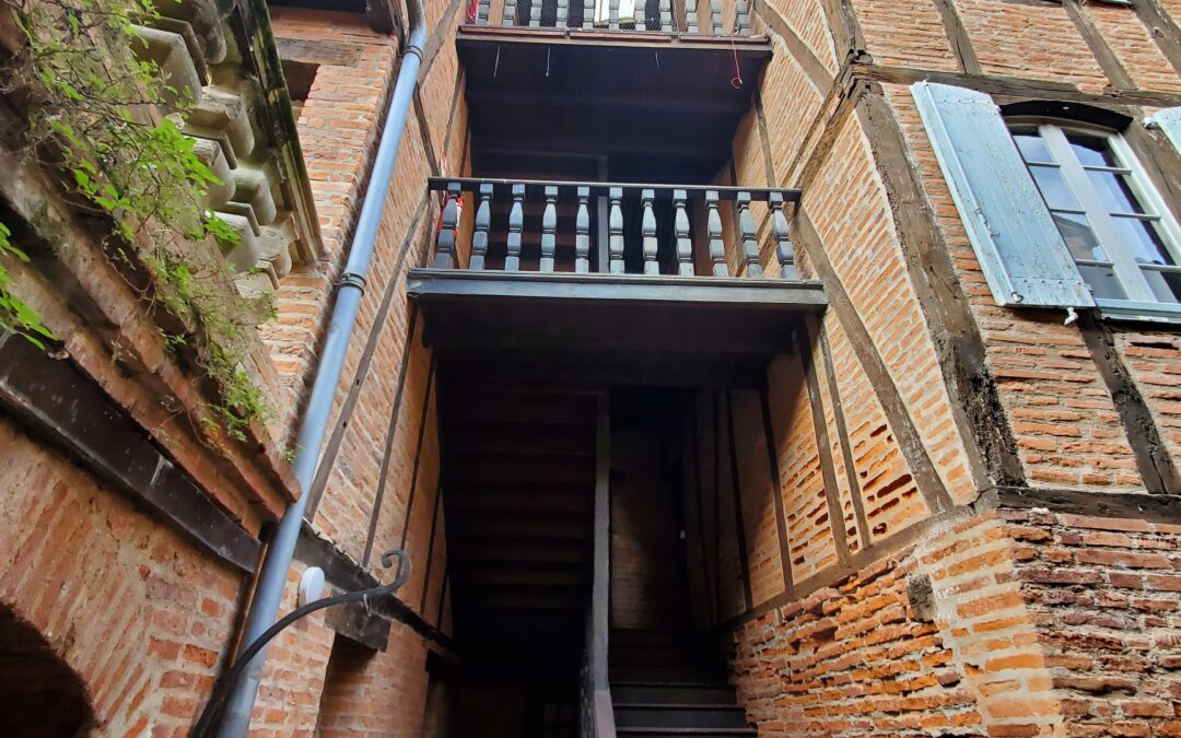 ALBI, centre historique, Appartement T2 de 57.63 m² au 1er étage avec ascenseur, actuellement loué